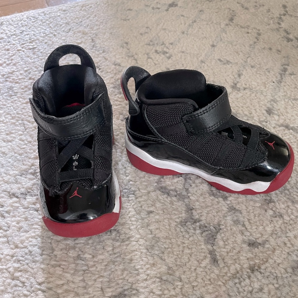Nike Jordan’s toddler size 6C